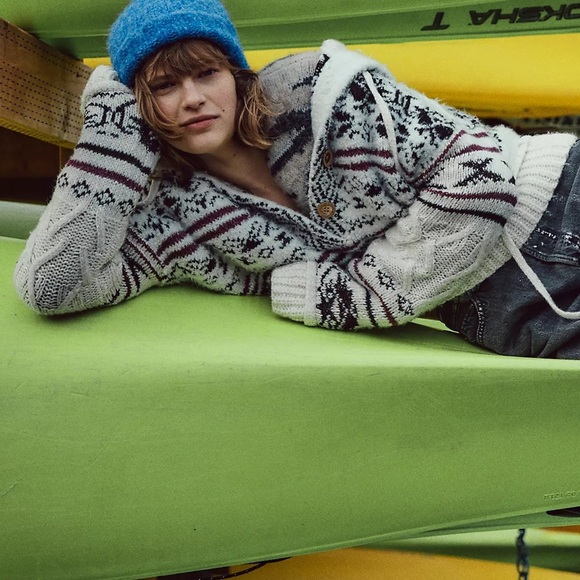 NWT! Anthropologie Ivory and Black Pilcro Relaxed Hooded Sweater - Size XS 🍟 - Picture 8 of 16